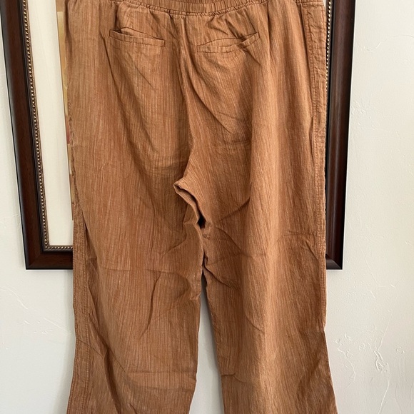 Wide Leg Pants - Picture 2 of 6
